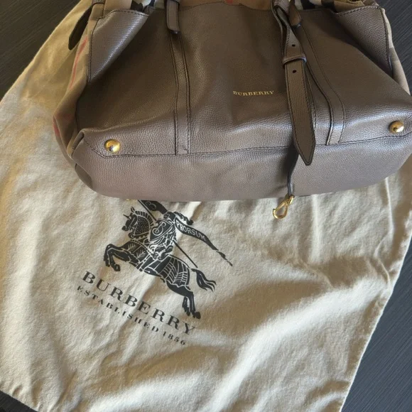 Burberry leather and canvas Tan and Brown - Grey Shoulder / Tote Bag - Picture 8 of 12